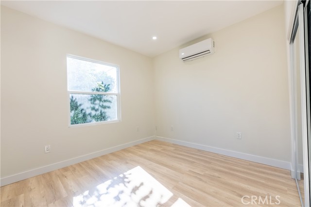 Detail Gallery Image 12 of 28 For 2131 N Pepper, Burbank,  CA 91505 - 2 Beds | 1/1 Baths