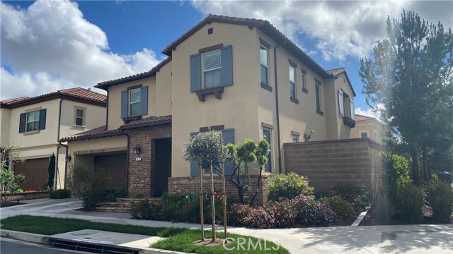 62 Filbert, Irvine, CA 92620