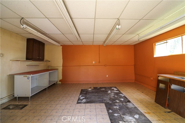 Detail Gallery Image 6 of 31 For 10645 Wolfe Ave, Riverside,  CA 92505 - 3 Beds | 1 Baths