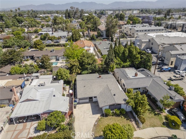 Detail Gallery Image 8 of 33 For 13727 Leadwell St, Van Nuys,  CA 91405 - 3 Beds | 1/1 Baths