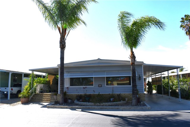 2230 Lake Park Drive, San Jacinto CA: https://media.crmls.org/medias/b761bd43-3045-444d-a536-bbaccedb0f75.jpg