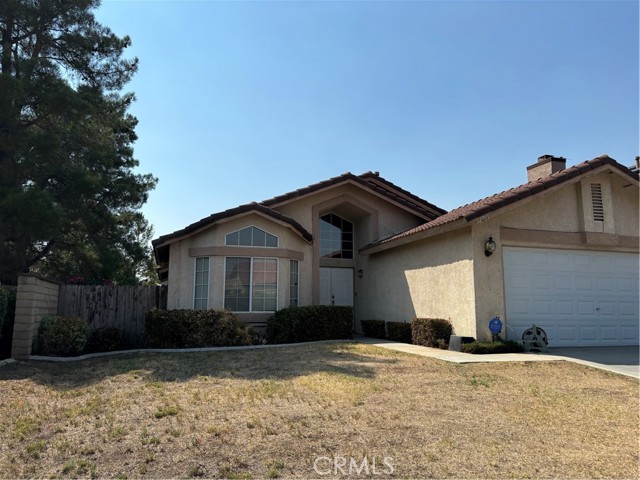 Detail Gallery Image 1 of 11 For 12755 Elmhurst Dr, Moreno Valley,  CA 92555 - 3 Beds | 2 Baths