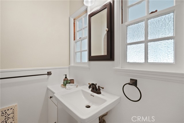 Detail Gallery Image 31 of 54 For 13707 Philadelphia, Whittier,  CA 90601 - 2 Beds | 2 Baths