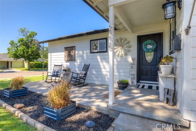 Detail Gallery Image 4 of 41 For 2225 Mariposa Ave, Chico,  CA 95926 - 3 Beds | 2 Baths