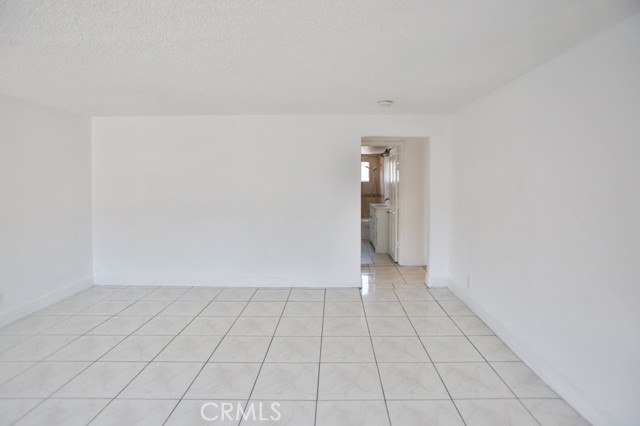 8181 20th Street, Westminster CA: https://media.crmls.org/medias/b7660659-2f21-47fa-b255-b19406ee5fb7.jpg