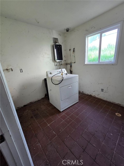 Detail Gallery Image 2 of 39 For 13920 Manakee, Clearlake,  CA 95422 - 5 Beds | 4/1 Baths