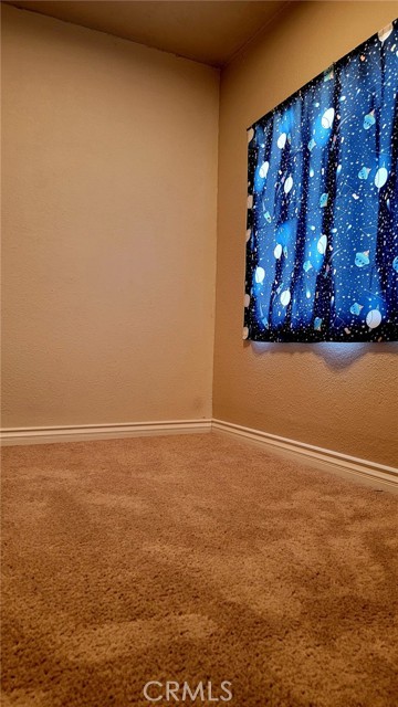 Detail Gallery Image 13 of 18 For 9454 Frankfort Ave, Fontana,  CA 92335 - 3 Beds | 1 Baths