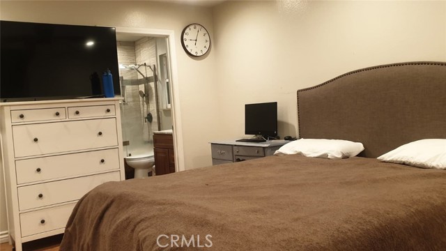 Detail Gallery Image 20 of 20 For 12117 Van Nuys, Sylmar,  CA 91342 - 4 Beds | 2/1 Baths