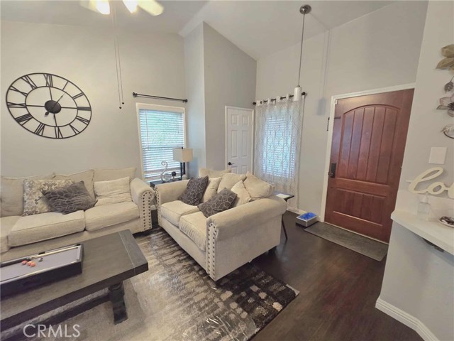 Detail Gallery Image 8 of 30 For 2416 Notre Dame Way, Corona,  CA 92881 - 3 Beds | 2 Baths