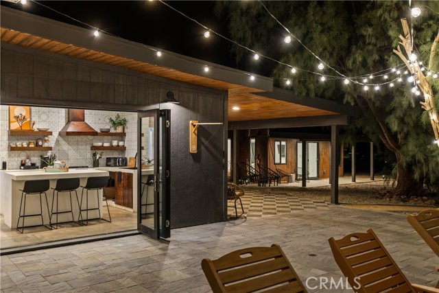 5725 Sunfair Road, Joshua Tree CA: https://media.crmls.org/medias/b7690267-3bd4-46bd-ba78-0f473bc366f3.jpg
