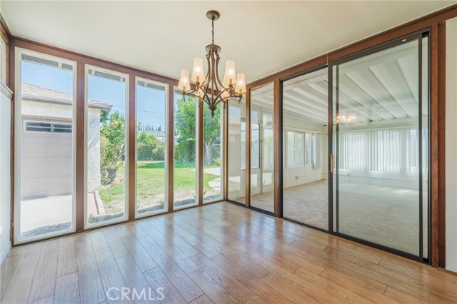 2605 Robinson Street, Redondo Beach CA: https://media.crmls.org/medias/b769ffbf-f611-4441-b09b-0b99817f7feb.jpg
