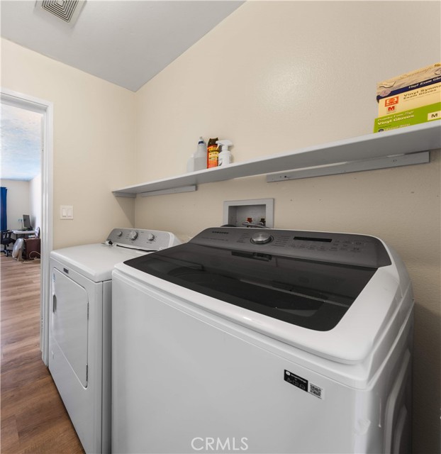 Detail Gallery Image 25 of 36 For 10945 Trenmar Ln, Bloomington,  CA 92316 - 5 Beds | 2 Baths