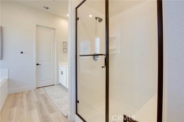 208 Luna Way, Hollister CA: https://media.crmls.org/medias/b76a78c7-61f0-4bbb-b275-02dfe4ab5953.jpg