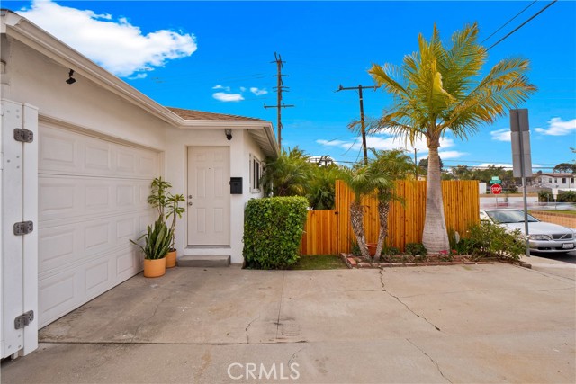 1900 Gates Avenue, Redondo Beach, California 90278, 3 Bedrooms Bedrooms, ,1 BathroomBathrooms,Residential,Sold,Gates,AR22001172