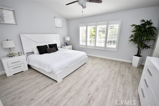 Detail Gallery Image 22 of 51 For 26 Santa Catalina Aisle, Irvine,  CA 92606 - 4 Beds | 2/1 Baths