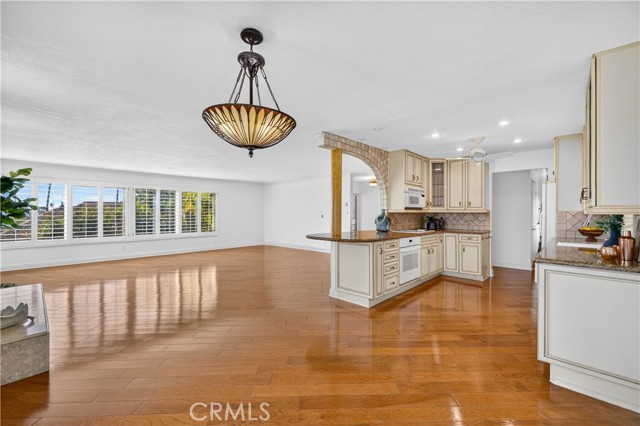 145 Bennett Avenue photo 13