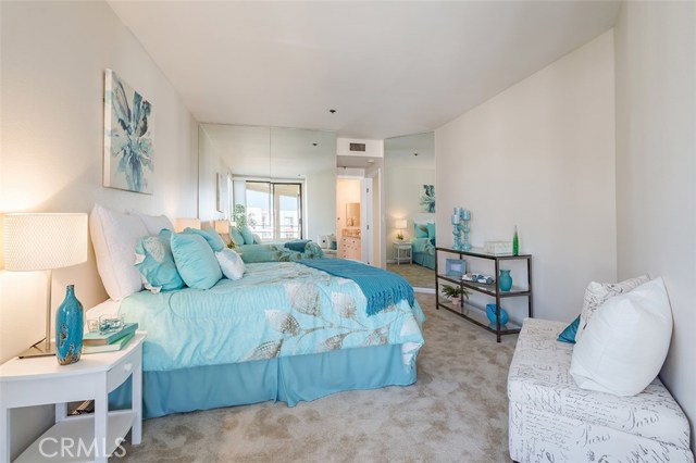 520 The Village, Redondo Beach, California 90277, 2 Bedrooms Bedrooms, ,2 BathroomsBathrooms,Residential,Sold,The Village,SB17117479