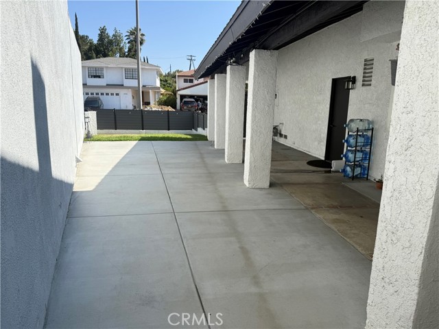 13241 Oakwood Lane, La Mirada CA: https://media.crmls.org/medias/b76d0dee-45fb-4726-b718-8c8d8581edf9.jpg