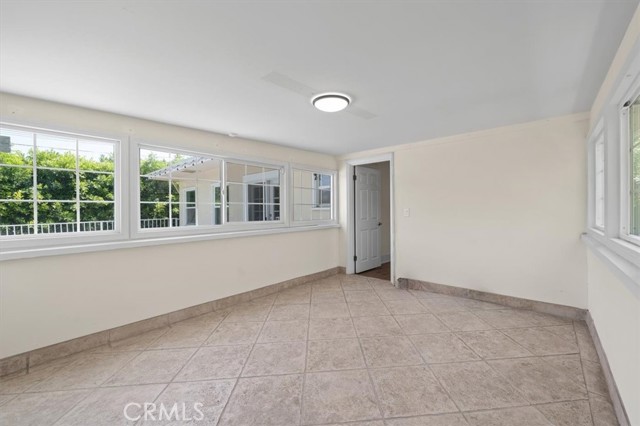 268 S Norton Avenue, Los Angeles CA: https://media.crmls.org/medias/b76d1dc8-773e-440c-8405-1301e173b944.jpg