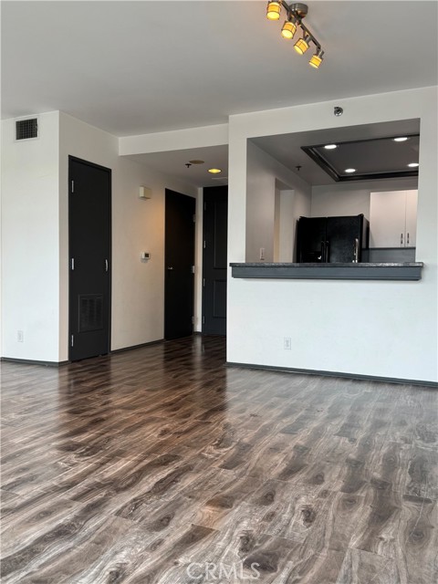 Detail Gallery Image 5 of 34 For 525 E Seaside Way #310,  Long Beach,  CA 90802 - 1 Beds | 1 Baths