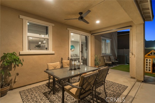 Detail Gallery Image 7 of 75 For 11932 Stonefield Dr, Corona,  CA 92883 - 4 Beds | 2/1 Baths