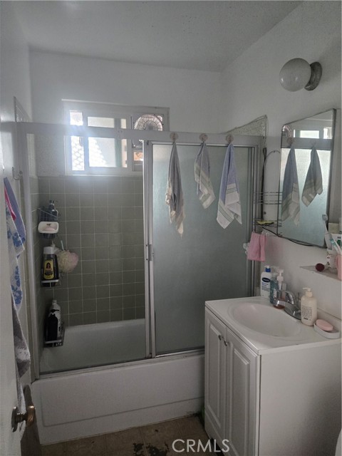 122 Pearl Street, San Gabriel CA: https://media.crmls.org/medias/b76eacdc-59dc-48c6-b419-c1bffa7c80ef.jpg