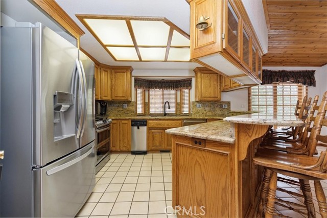 42784 Edelweiss Drive, Big Bear Lake CA: https://media.crmls.org/medias/b76ed172-7422-4b93-9b29-e776c4ce62bc.jpg