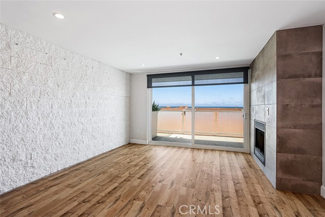 615 Esplanade, Redondo Beach, California 90277, 1 Bedroom Bedrooms, ,1 BathroomBathrooms,Residential,For Sale,Esplanade,SB25238600