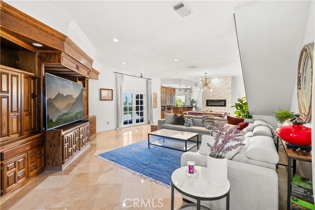 Detail Gallery Image 23 of 75 For 1331 Hidden Springs Dr, Corona,  CA 92881 - 7 Beds | 6/2 Baths