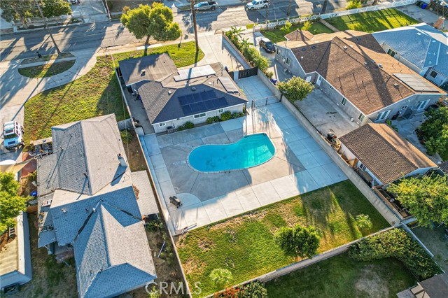 9646 Palmetto Avenue, Fontana CA: https://media.crmls.org/medias/b7709ca5-4f99-444b-a1ec-4789a04e1179.jpg