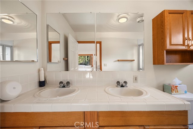 Detail Gallery Image 22 of 40 For 2513 Arbor Dr, –,  CA 93225 - 3 Beds | 3 Baths