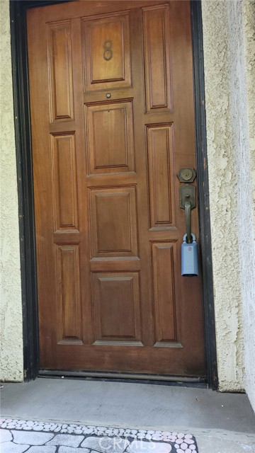 Detail Gallery Image 3 of 18 For 13203 Vanowen St #8,  North Hollywood,  CA 91605 - 2 Beds | 3 Baths