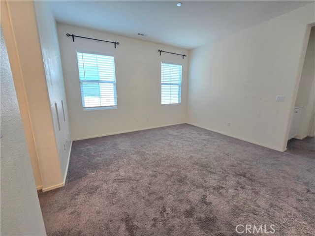 5374 N Alumni Lane, San Bernardino CA: https://media.crmls.org/medias/b771f818-9319-4bf0-b78f-cf01af2f6cc5.jpg