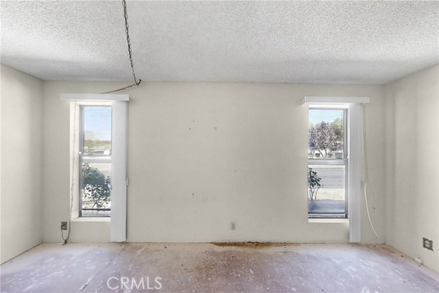 Detail Gallery Image 13 of 28 For 10002 Frontier Trl, Cherry Valley,  CA 92223 - 2 Beds | 2 Baths