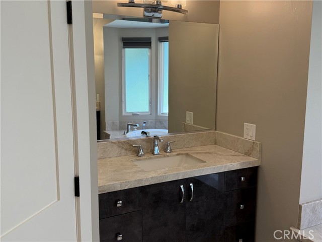 2615 Temple Hills Drive, Laguna Beach CA: https://media.crmls.org/medias/b7734b99-8abb-47d7-a89a-92475fb6c4cd.jpg