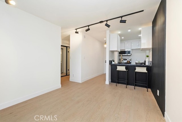 Detail Gallery Image 3 of 34 For 320 S Ardmore #233,  Los Angeles,  CA 90020 - 1 Beds | 1 Baths