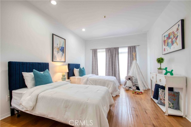 Drew Fenton | 12011 Goshen Los Angeles CA | MLS: 7466381 Drew Fenton | 12011 Goshen Los Angeles CA | MLS: 7466381