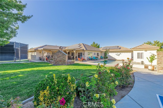 Image 62 of 72 For 2534 Desert Rose Drive