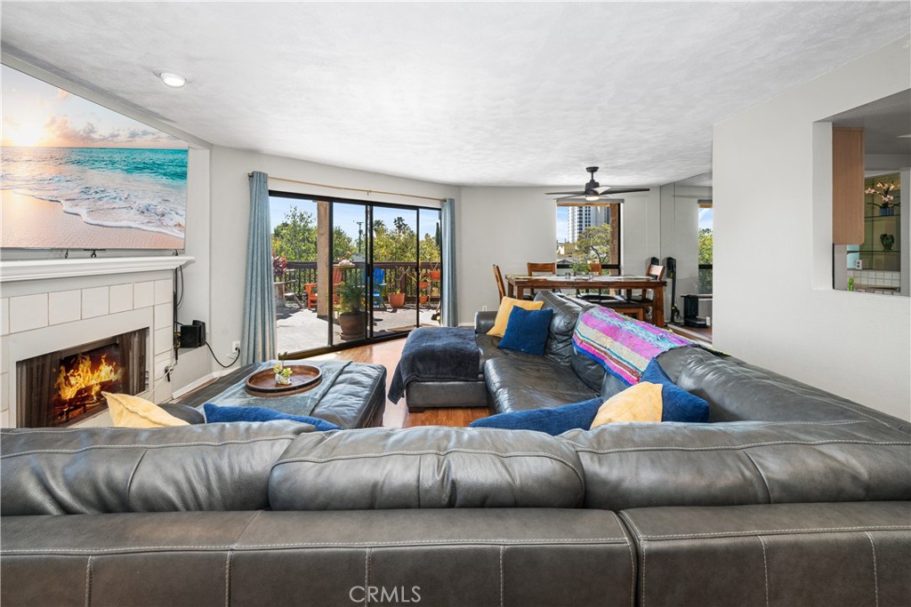 1425 E 2nd Street #301