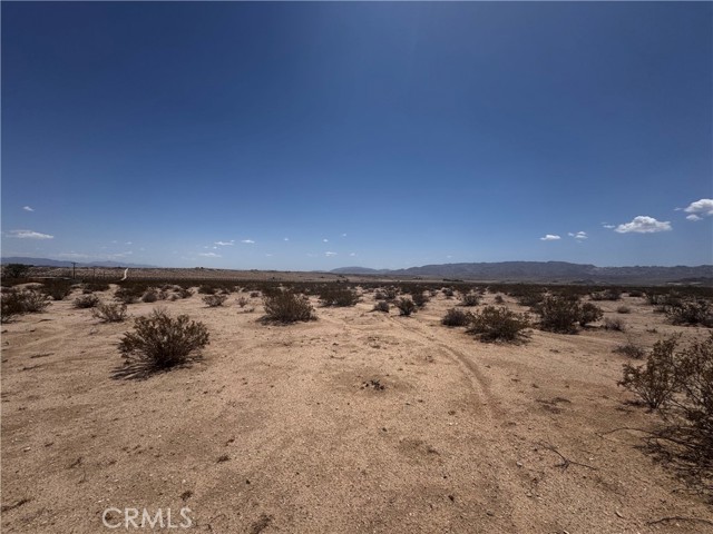 68203 Old Chisholm Trail, 29 Palms CA: https://media.crmls.org/medias/b7789241-4cee-462e-829d-09c3fd2aac7f.jpg