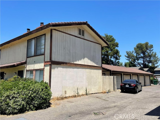 963 Pierce Avenue, Fresno, California 93727, ,Multi-Family,For Sale,Pierce,FR24130297