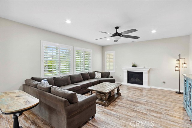 45976 Camino Rubi, Temecula CA: https://media.crmls.org/medias/b778b205-7421-4ac6-9914-53f8030e3f07.jpg