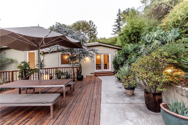 Detail Gallery Image 19 of 54 For 2412 Canyon Oak Dr, Los Angeles,  CA 90068 - 3 Beds | 2 Baths
