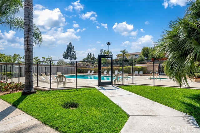 Detail Gallery Image 28 of 43 For 901 Golden Springs Dr #D13,  Diamond Bar,  CA 91765 - 3 Beds | 2 Baths