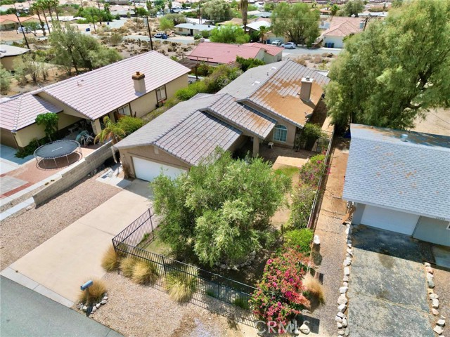 68269 Calle Calmoso, Desert Hot Springs CA: https://media.crmls.org/medias/b77a1977-4f3f-416e-932d-6dbb2745451e.jpg