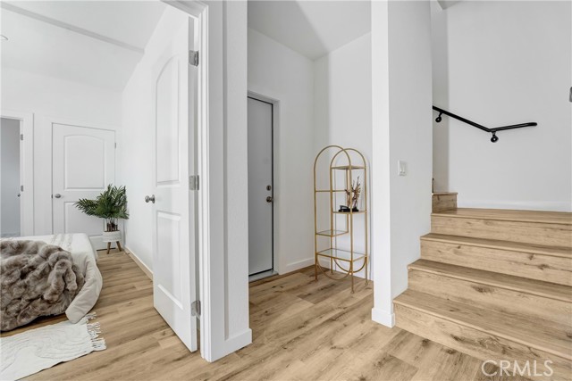 11956 Vanowen Ave, North Hollywood CA: https://media.crmls.org/medias/b77ab89d-e3de-425c-a4f5-fe8bd21c7eb0.jpg