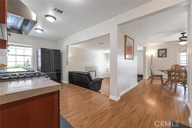 8512 Belford Avenue, Los Angeles CA: https://media.crmls.org/medias/b77c7f13-d961-41f2-ba2b-6137b8657eab.jpg