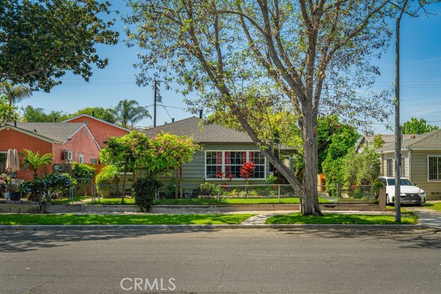 Detail Gallery Image 2 of 18 For 4813 Pacific, Long Beach,  CA 90805 - – Beds | – Baths