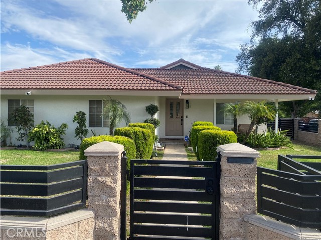 Detail Gallery Image 6 of 19 For 1776 San Bernardino Ave, Pomona,  CA 91767 - 4 Beds | 2 Baths