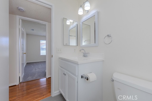 Detail Gallery Image 5 of 11 For 23222 Orange Ave #4,  Lake Forest,  CA 92630 - 2 Beds | 2 Baths